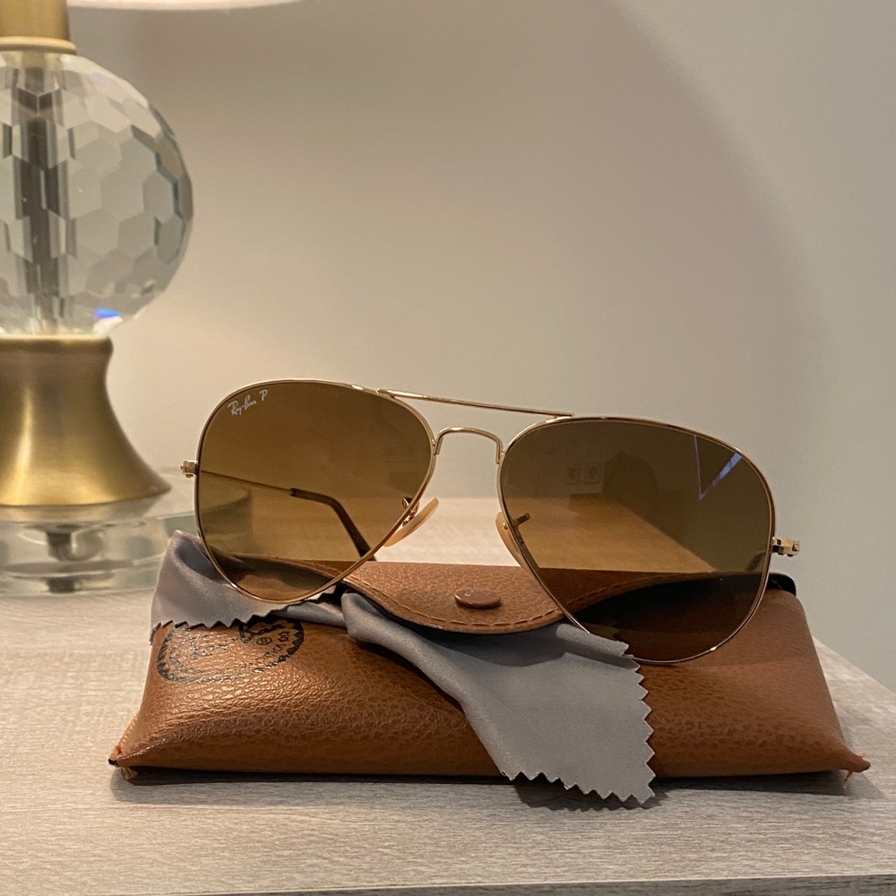 Ray-Ban Classic Gold Sunglasses with Brown Lenses